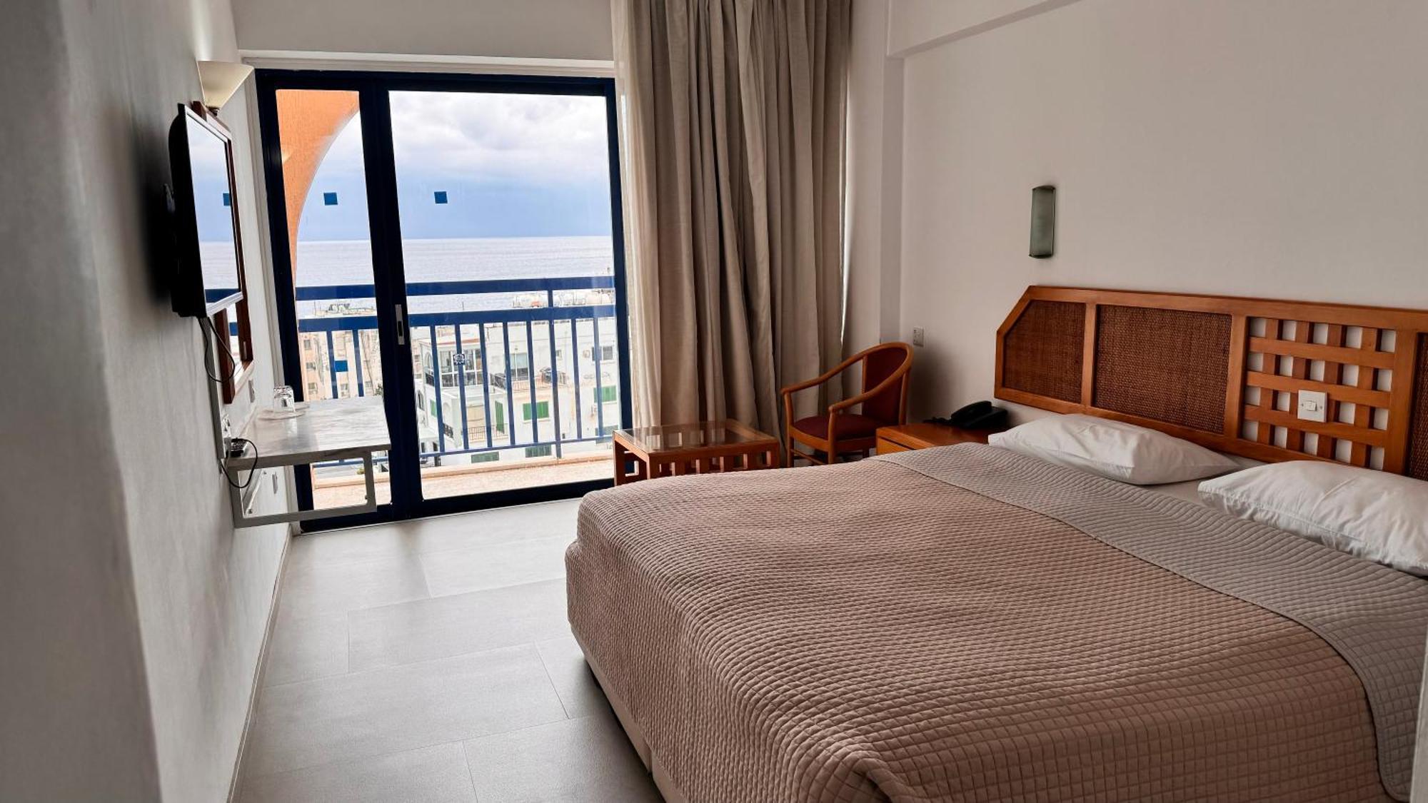 Navarria Blue Hotel Limassol Luaran gambar